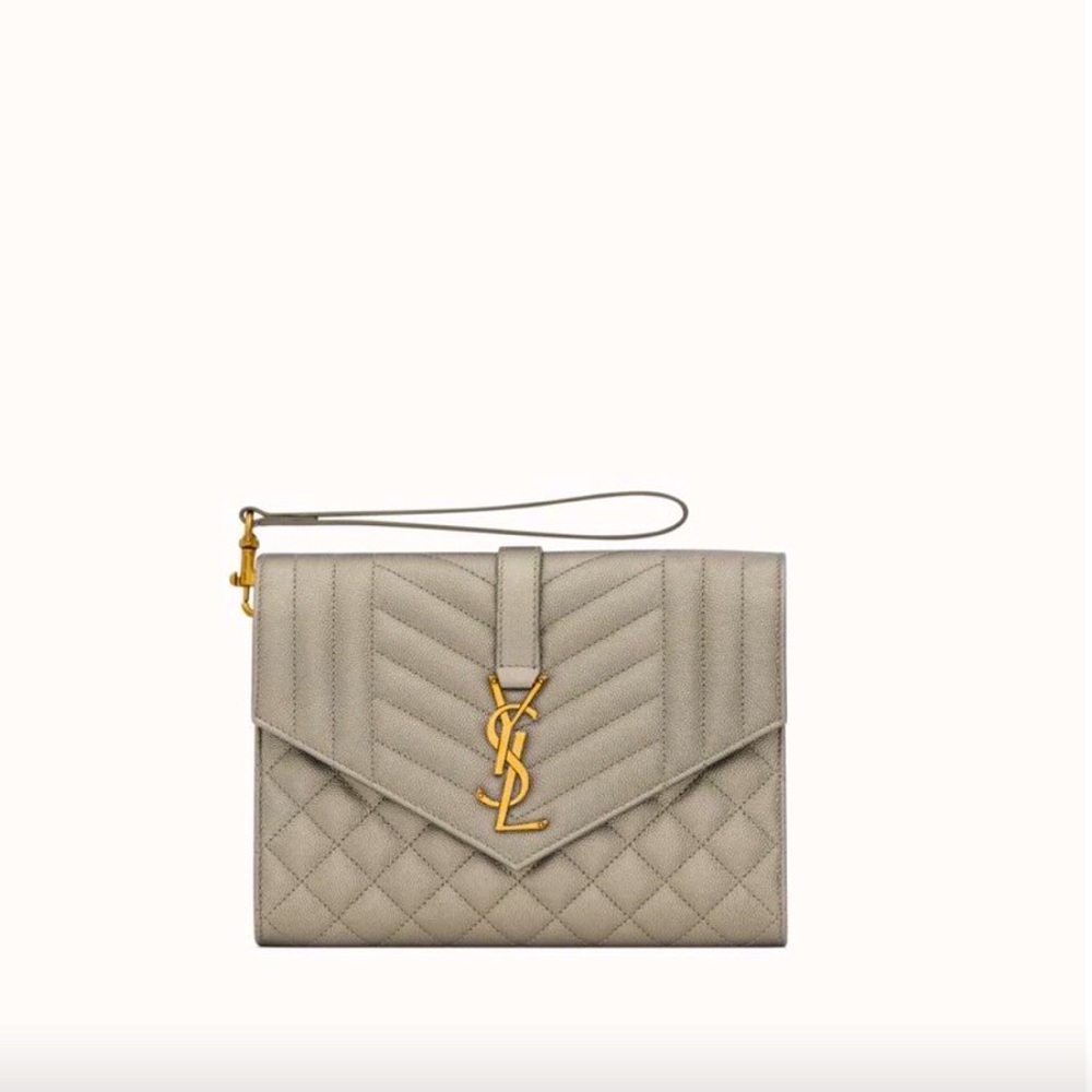 ENVELOPE flap pouch in MIX
MATELASSÉ metallic